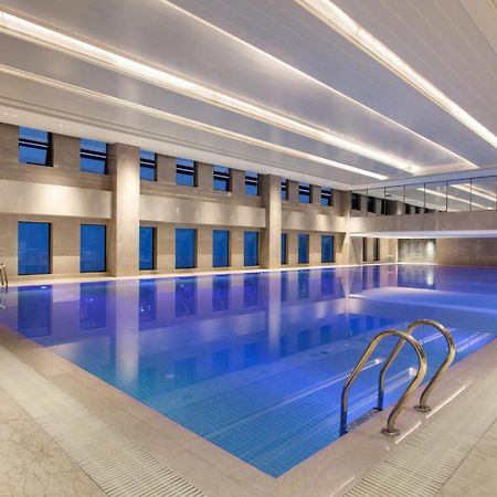 Отель Ramada Цзинань Экстерьер фото